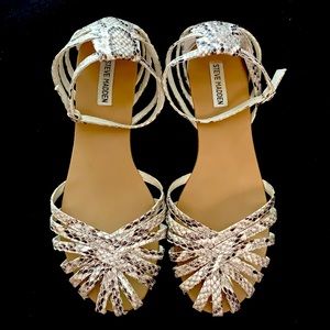 Steve Madden Sandals Size 10 Snake Print